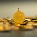 Altın fiyatları düşüş gösteriyor: ABD verilerine yönelik beklentiler artıyor
