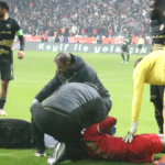 Amed'li futbolcu Daniel Moreno, maçta dirsek darbesiyle sakatlandı ve 25 dikiş atıldı