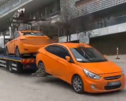 Ankara'da Yaya Geçidini İhlal Eden Taksicilere İdari İşlem Yapıldı