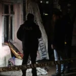 Antalya'da Gecekondu Yangınında Bir Kişi Hayatını Kaybetti, Diğeri Hastaneye Kaldırıldı