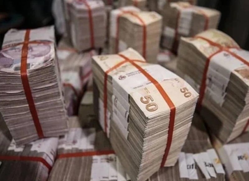 Bankacılık sektöründeki mevduat artışı, Türk liralık düşüşle devam ediyor
