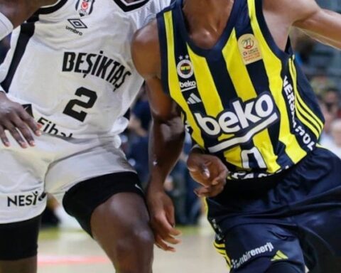 Beşiktaş ile Fenerbahçe arasındaki derbi maçı 4 Ocak'ta şifreli yayında olacak