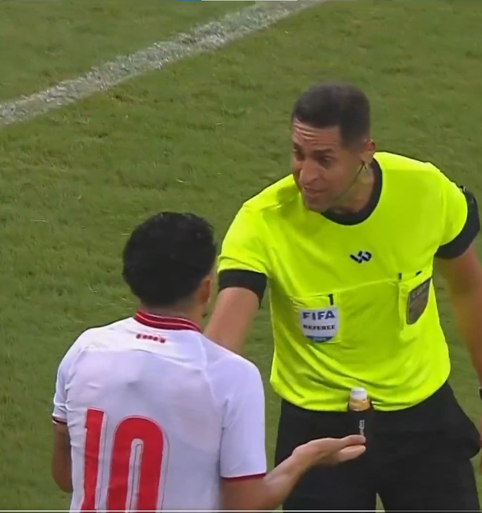 Brezilya 3. Lig'inde Sarı Kart Tartışması: Çalım Attığı İçin Hakemden Cezalandırıldı