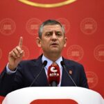 CHP'deki Değişim Tartışmaları: Özgür Özel ve Ekrem İmamoğlu'nun Durumu Kargaşaya Neden Oluyor