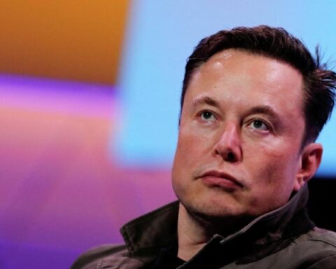 Elon Musk’ın Grok Krizi, İngiltere'de Cinsel İçerikler İçin Sert Önlemler Alınıyor