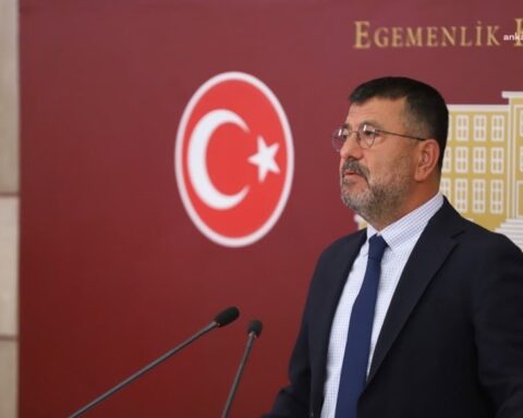 Emekli maaşları için mücadele eden CHP'den seçim çağrısı