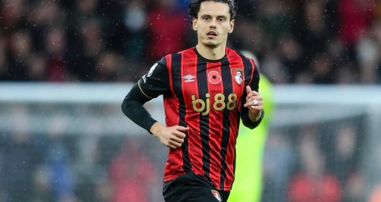Enes Ünal, Bournemouth'da sakatlanarak maça devam edemedi
