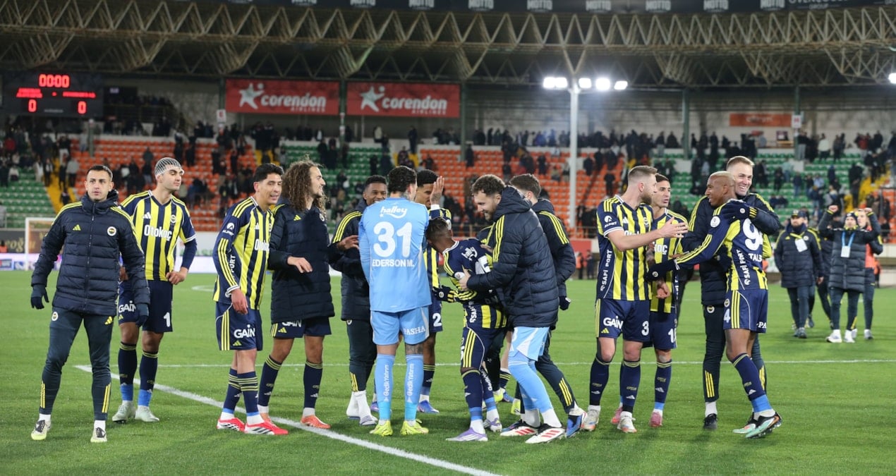Fenerbahçe İstanbul dönüşü olumsuz hava koşulları nedeniyle ertelendi