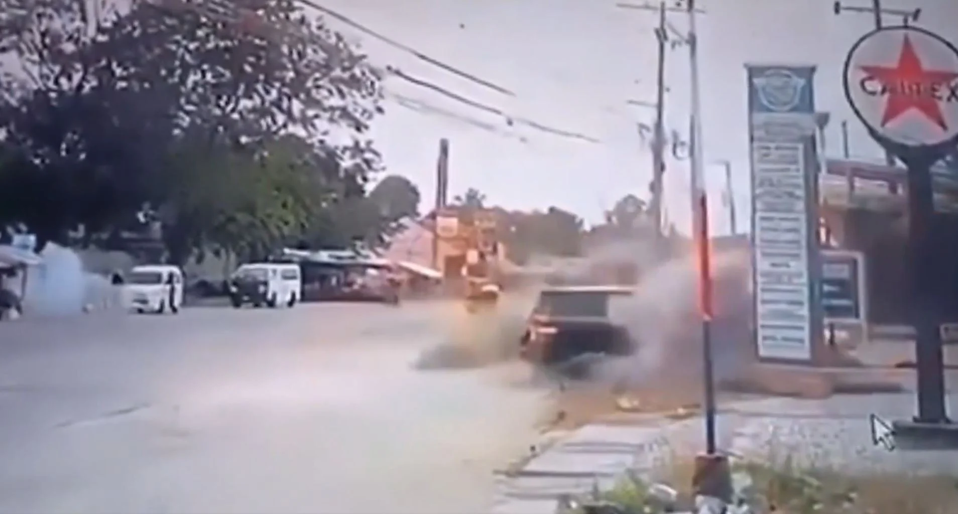 Filipinler'de Belediye Başkanına Düzenlenen Roketli Saldırıda Yaralanmadı