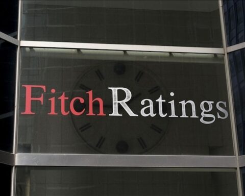Fitch, Türkiye'nin kredi notunu onayladı ve görünümünü pozitif olarak güncelledi