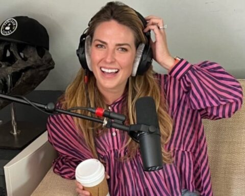 Gerçek Babası Şok Edici Şekilde Ortaya Çıktı, 16 Üvey Kardeşi Bulundu