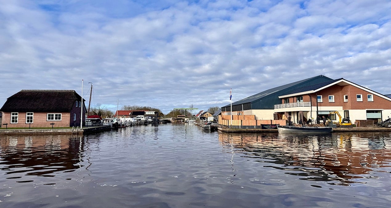 Giethoorn: Trafikten Uzak, Su Kanallarıyla Bağlanan Eşsiz Bir Köy