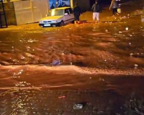 Hatay'da Sağanak Yağış, Su Baskınlarına Yol Açtı