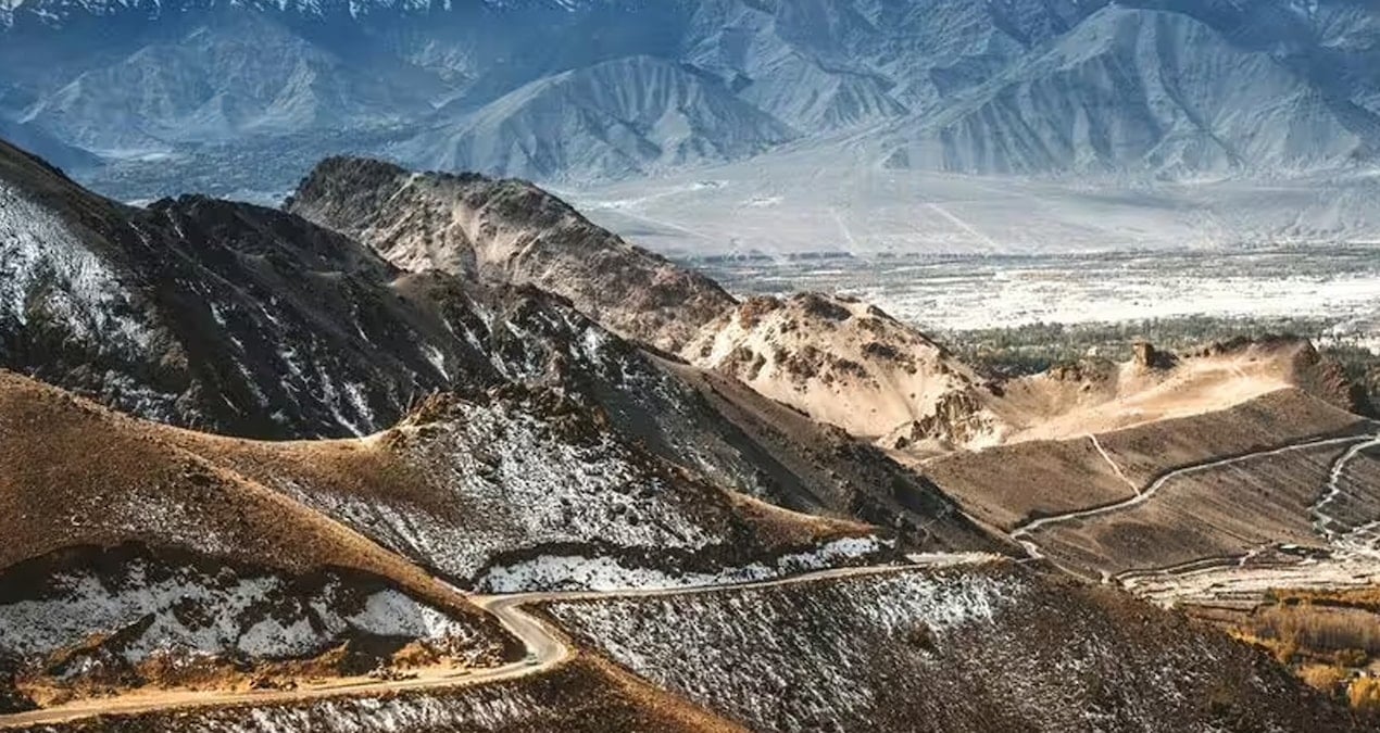 Hindistan, Dünyanın En Yüksek Motorlu Taşıt Yolunu Hizmete Soktu