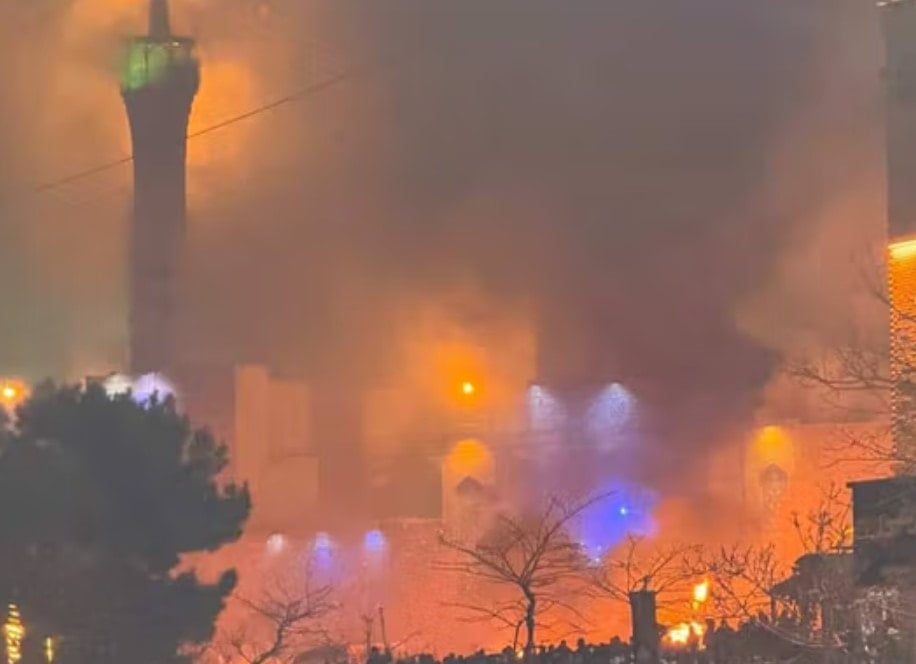 İran'da Protestolar Dördüncü Gününde: Başsavcı İdam Tehdidinde Bulundu