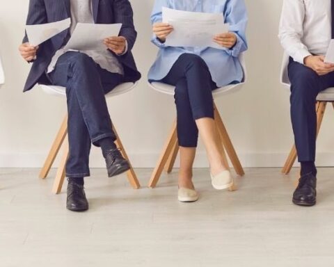 İşverenler Artık İş Başvurularında İlk Maaşı Sormayacak