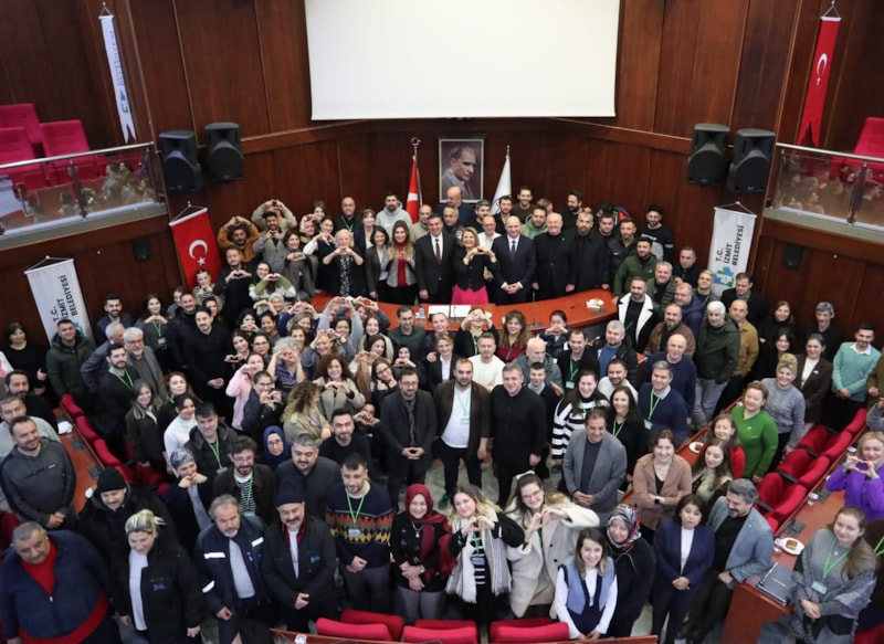 İzmit Belediyesi'nden çalışanlara 85 bin lira banka promosyonu desteği