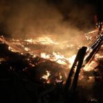 Kastamonu'da Yangında Üç Ev Zarar Gördü, İtfaiye Ekipleri Kontrol Altına Aldı