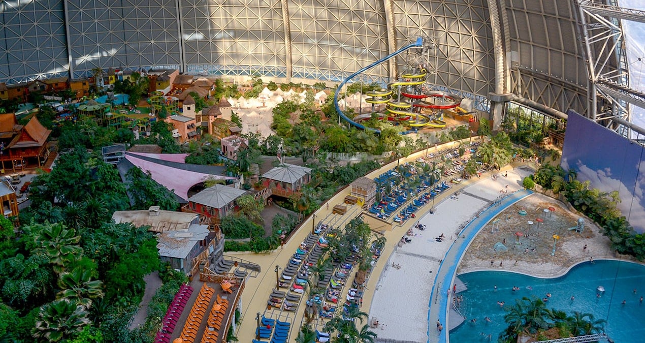 Krausnick'teki Kapalı Plaj, Aynı Anda 6 Bin Kişiyi Ağırlıyor