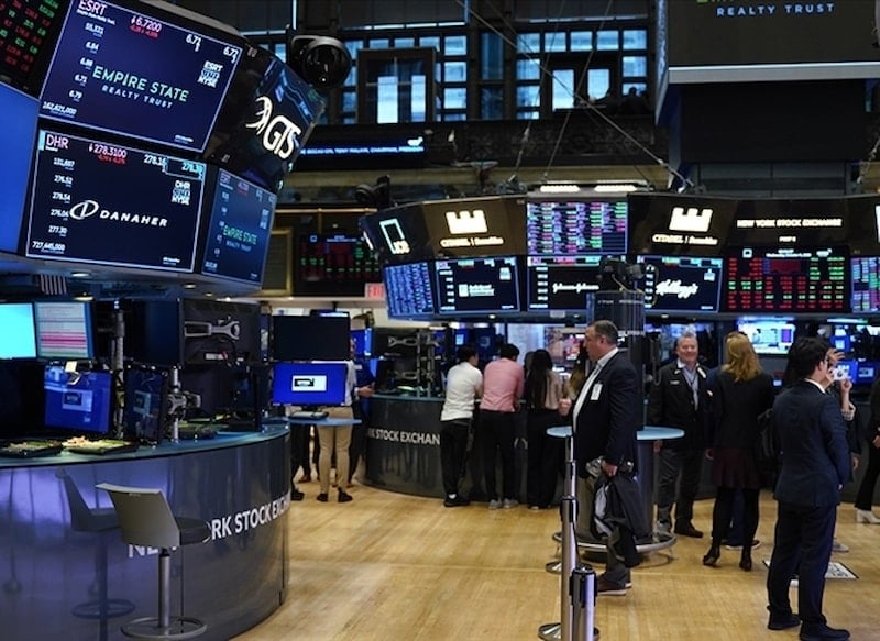 Küresel Piyasalarda Fed'in Faiz Kararı ve Jeopolitik Riskler Tedirginliği Artırıyor