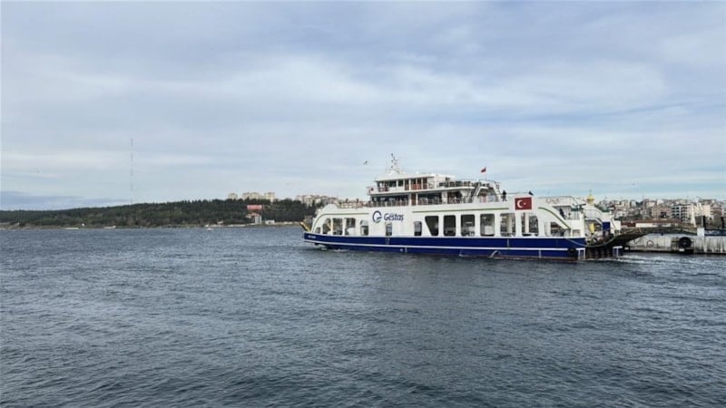 Kuzey Ege'deki Kötü Hava Koşulları Nedeniyle Feribot Seferleri İptal Edildi