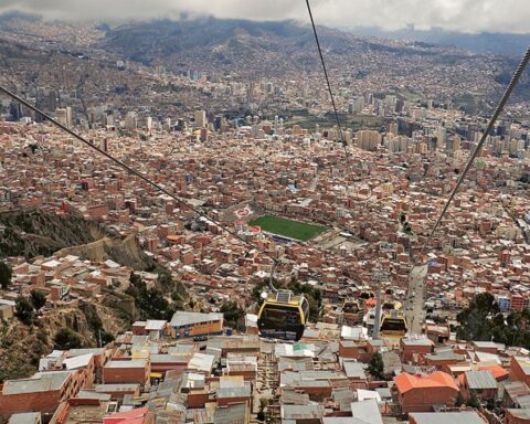 La Paz: Yüksek İrtifanın Getirdiği Zorluklar ve Beşeri Dönüşüm