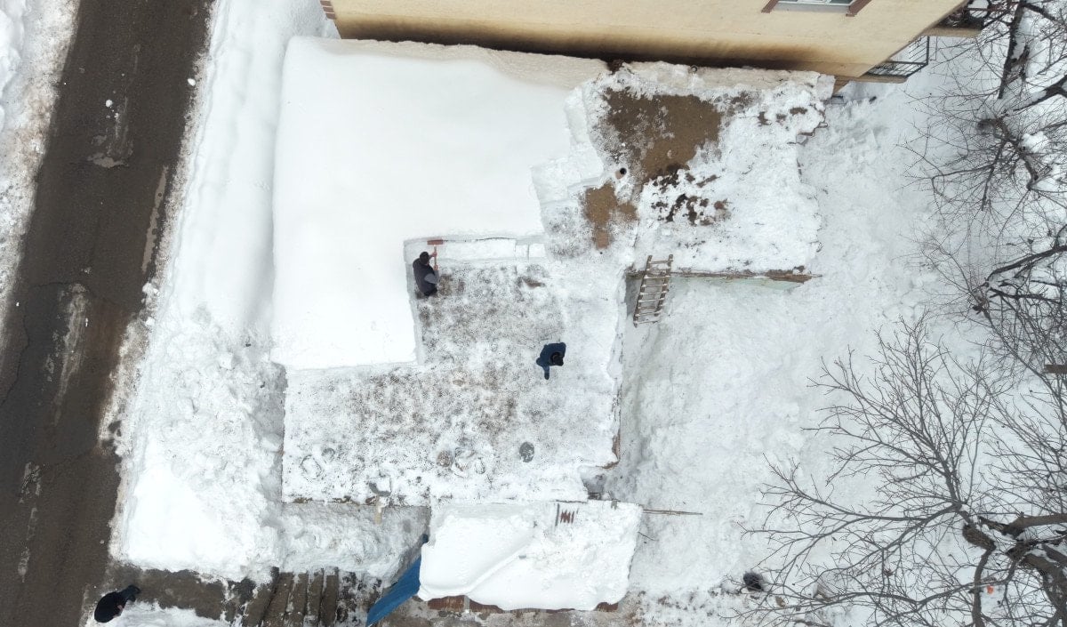 Muş'ta Yoğun Kar Yağışı Günlük Yaşamı Olumsuz Etkiliyor