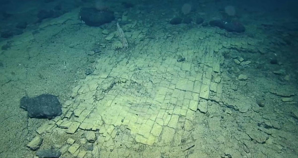 Okyanus Diplerinde Doğal Oluşumlar: Atlantis Efsanesi Mi Gerçekleşiyor?