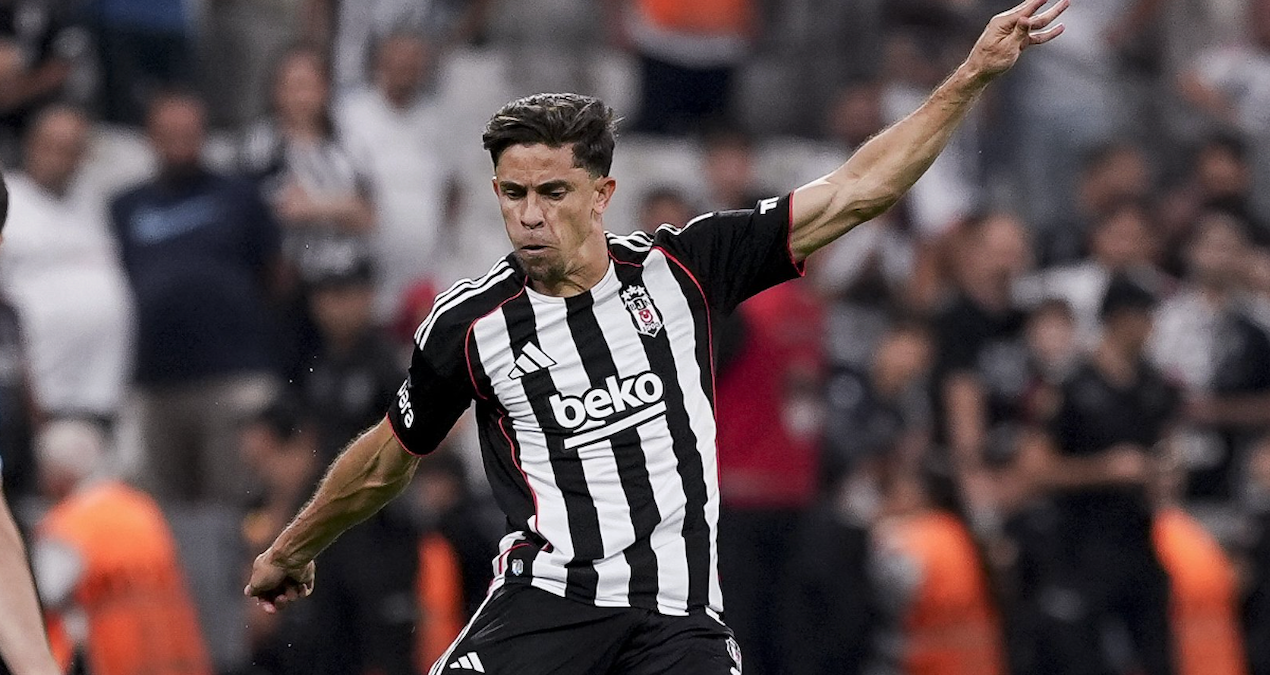 Paulista, Beşiktaş'tan Ayrılarak Corinthians ile Anlaştı