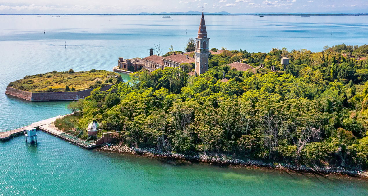 Poveglia Adası'nın Tarihsel Geçmişi: İnsan Kalıntıları ve Gizemli Dönem