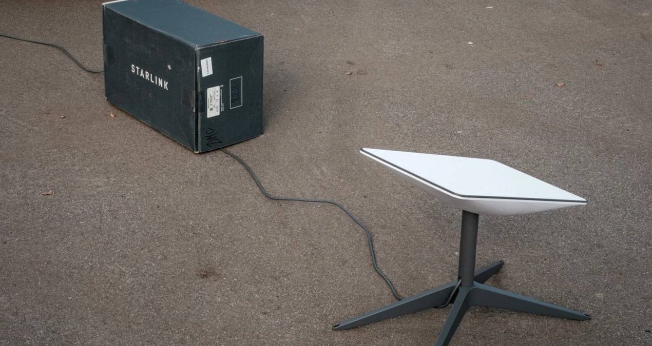 Protestocular, Starlink ile İran'daki Sansüre Karşı Elektronik Savaş Veriyor