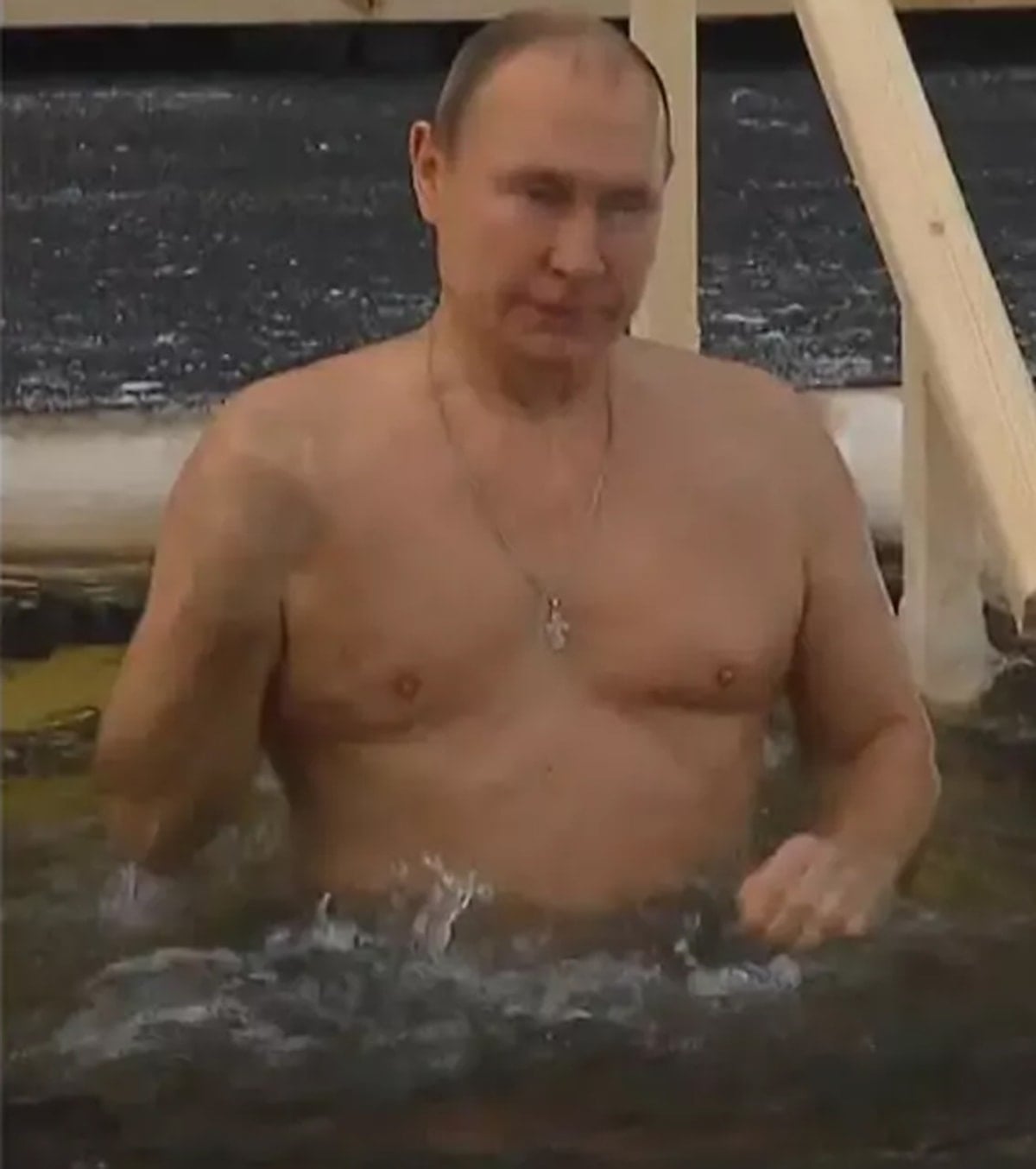 Putin'in Epifani Dalışı Sosyal Medyada Tartışma Yarattı