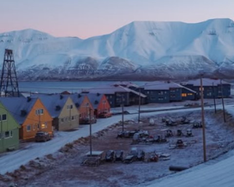 Svalbard'da Türklere vizesiz çalışma imkanı sunuldu