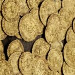 Tadına doyamaz bir define: İngiltere'de 500 yıllık altın sikkeler bulundu