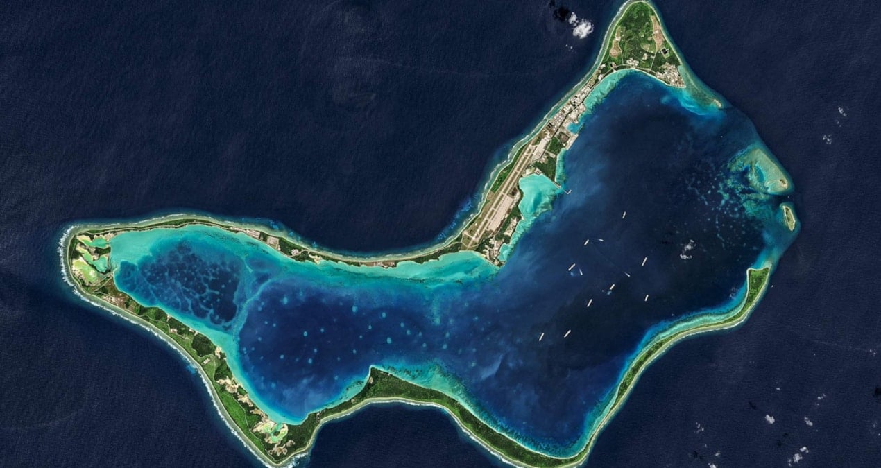 Trump, İngiltere'nin Chagos Adaları'nı devretme kararını 'aptallık' olarak nitelendirdi
