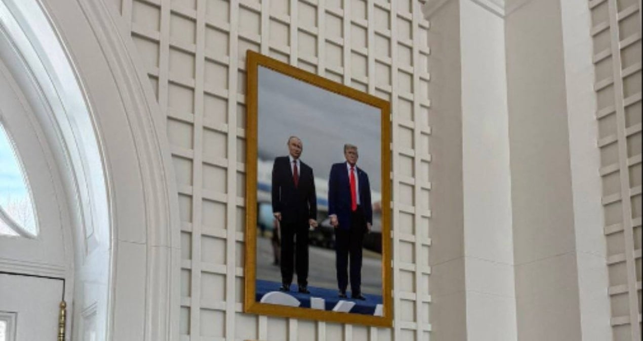 Trump ve Putin'in Fotoğrafı Beyaz Saray'da Sergileniyor
