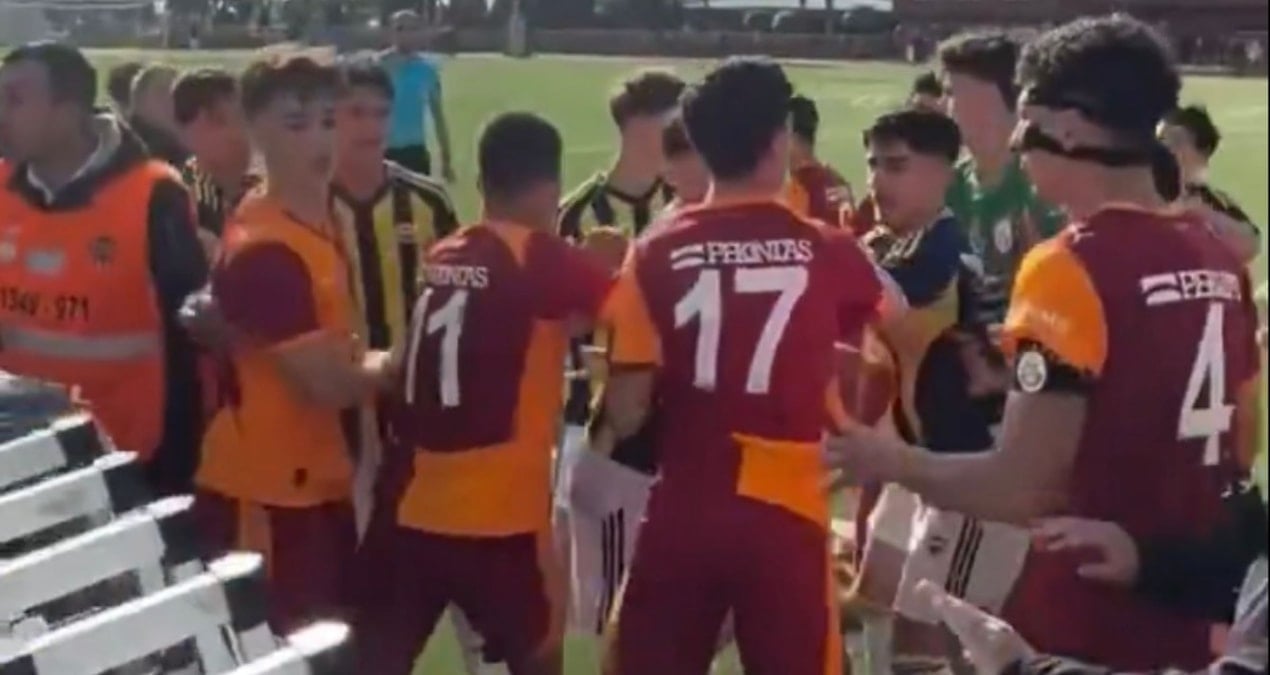 U17 derbisinde gergin anlar yaşandı
