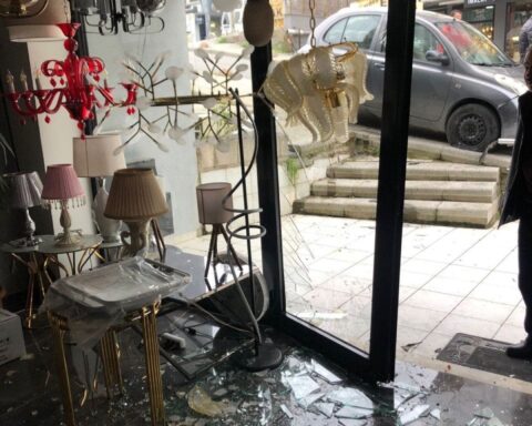 Üsküdar'da Sürekli Trafik Kazaları Yaşanıyor, Çözüm Bekleniyor