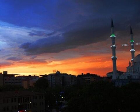 24 Şubat 2026 İftar Ve Teravih Vakitleri: İstanbul, Ankara, İzmir Saatleri Açıklanıyor