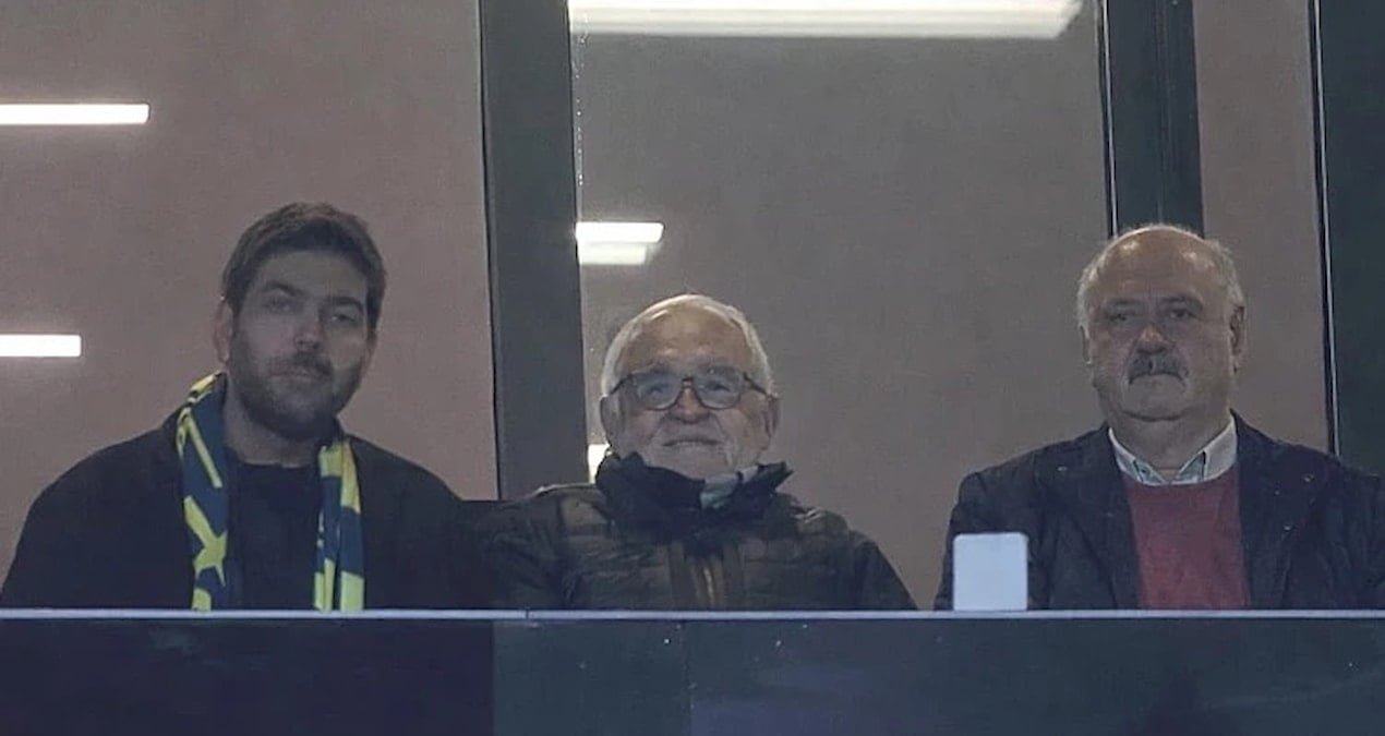 87 Yaşındaki Fenerbahçe Üyesinin İlk Maç Deneyimi