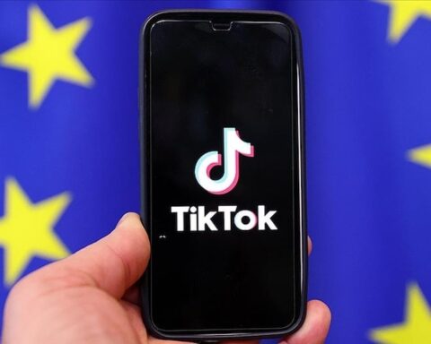AB, TikTok'u Bağımlılık Yaratmakla Suçladı