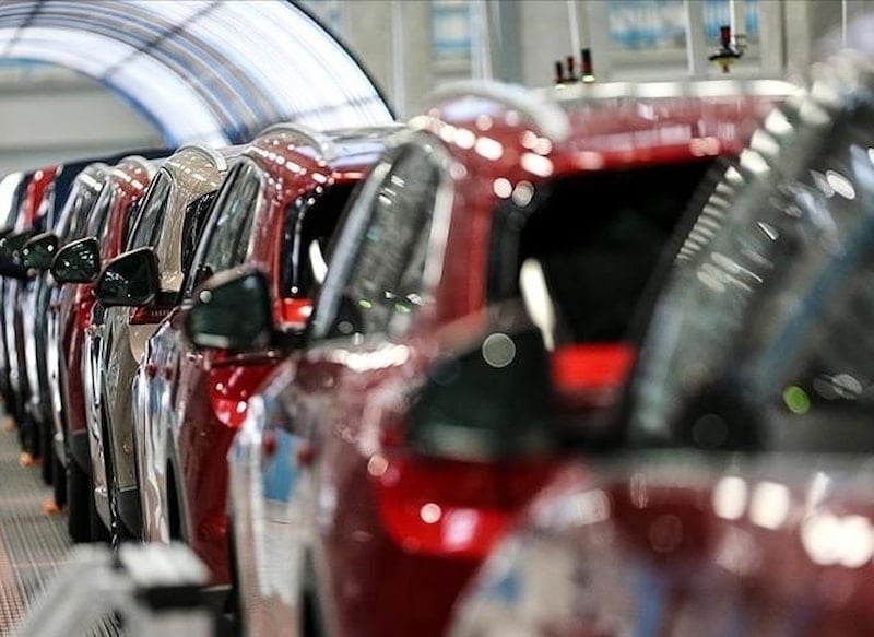 AB’de Yeni Otomobil Satışları Yüzde 3,9 Düştü, Elektrikli Araçlar Yüzde 24,2 Büyüdü