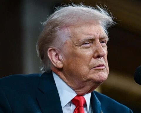 ABD'nin İran'a 48 Saat Süre Vermesi, Askeri Hazırlıkları Tetikliyor