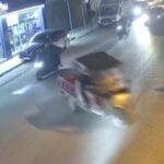 Adana'da motosiklet kazasında 1 kişi yaralandı, sürücü kaçtı