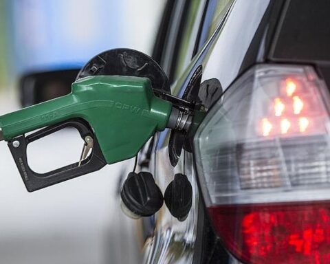 Akaryakıt fiyatları artışa geçiyor: Yeni zamlar yolda