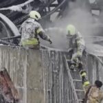 Ataşehir'deki Fabrika Yangınında İtfaiye Ekiplerinin Dayanışması Gündem Oldu