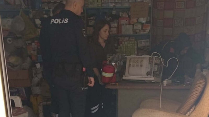 Aydın'da Elektrikçi, Mikrodalga Fırınını Tamir Ederken Akıma Kapılarak Hayatını Kaybetti