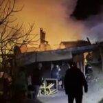 Bursa İznik'te İki Katlı Binada Yangın Çıktı, Can Kaybı Yok