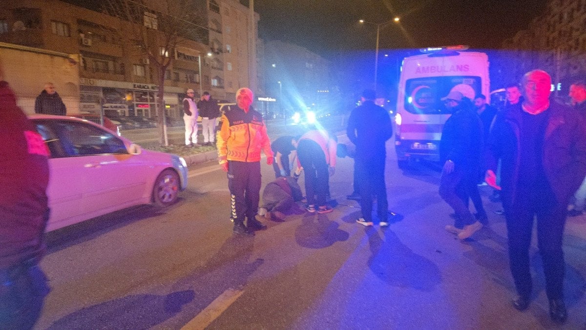 Bursa'da Motosikletin Çarptığı Yaya Hastaneye Kaldırıldı