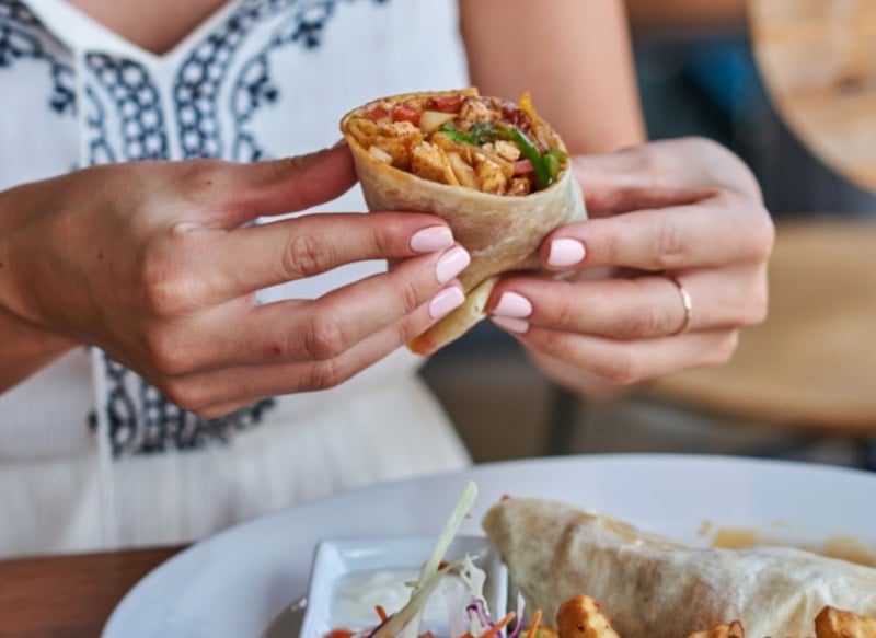 Chipotle, Super Bowl'da Müşteri Talebini Artırmak İçin 1 Milyon Dolar Değerinde Yemek Dağıttı